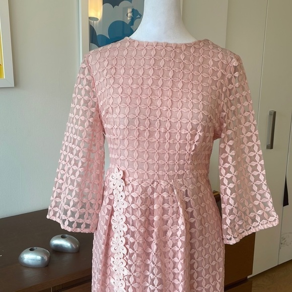 M.S. meissen Dresses & Skirts - VINTAGE 70s Pink lace dress Bell sleeve